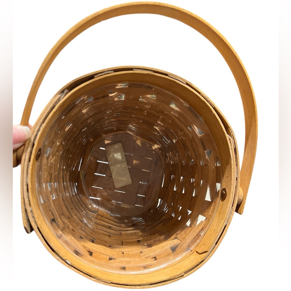 Longaberger round Basket with swing Handle, square bottom &protective li… - Picture 4 of 4